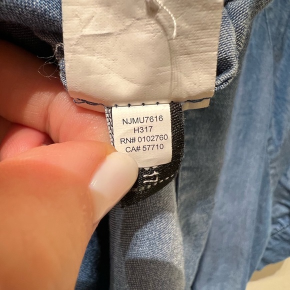 Kate Spade Broome tree chambray off the shoulder top - Picture 8 of 9